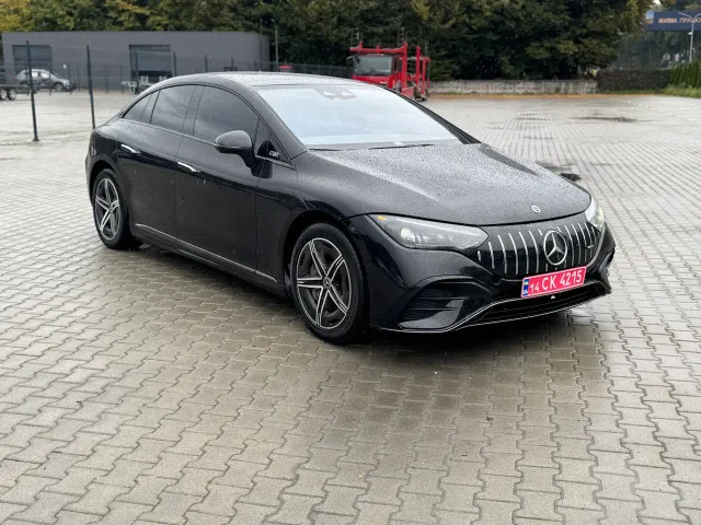 Mercedes-Benz EQE - фото 2