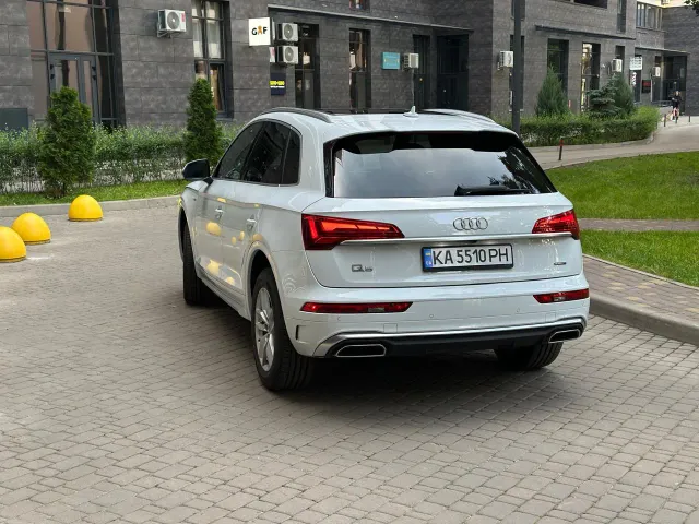 Audi Q5 - фото 4