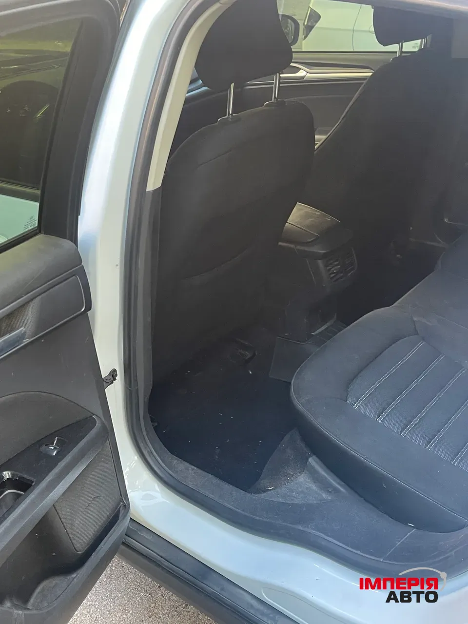 Ford Mondeo - фото 2