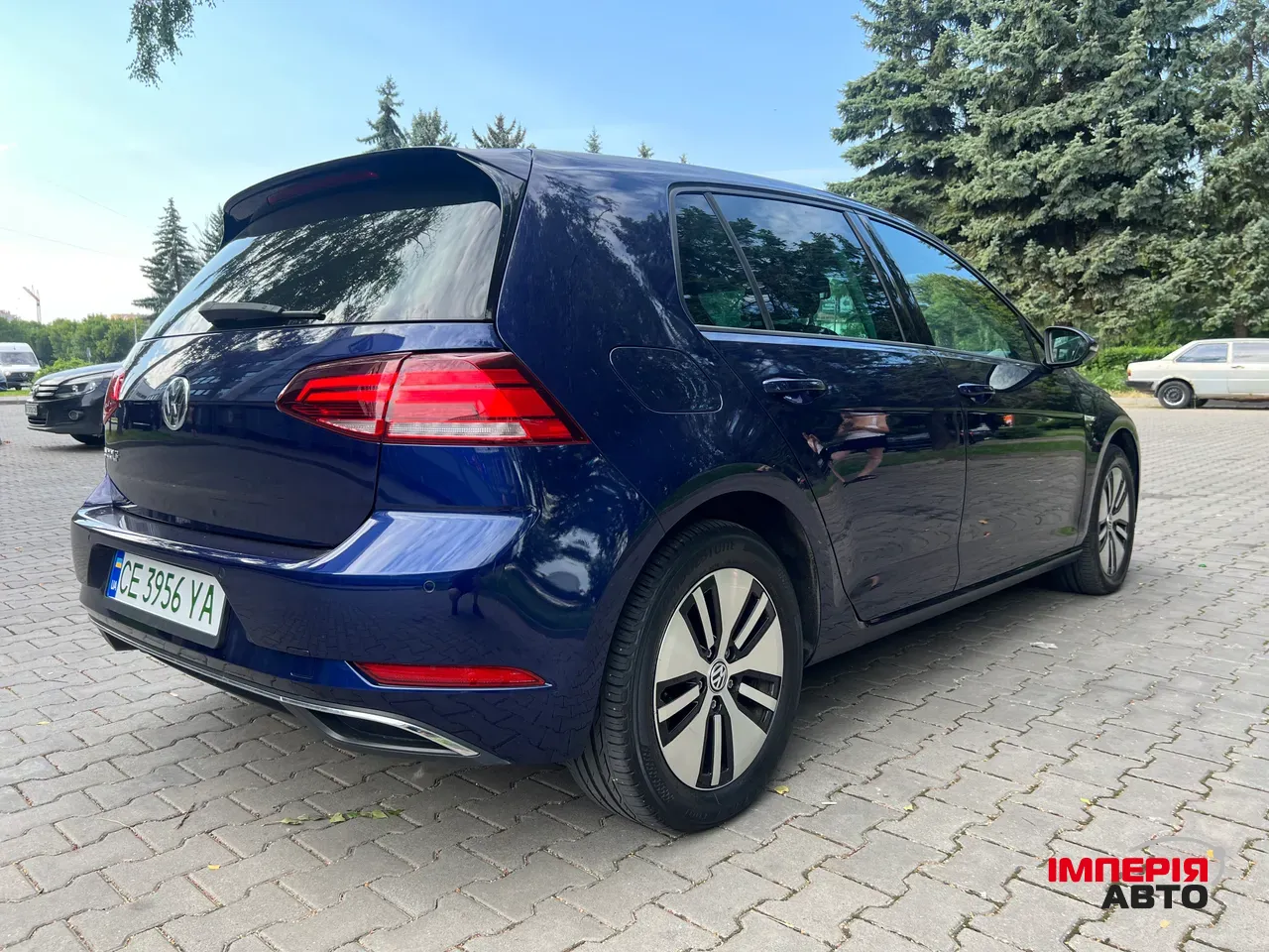 Volkswagen Golf - фото 3