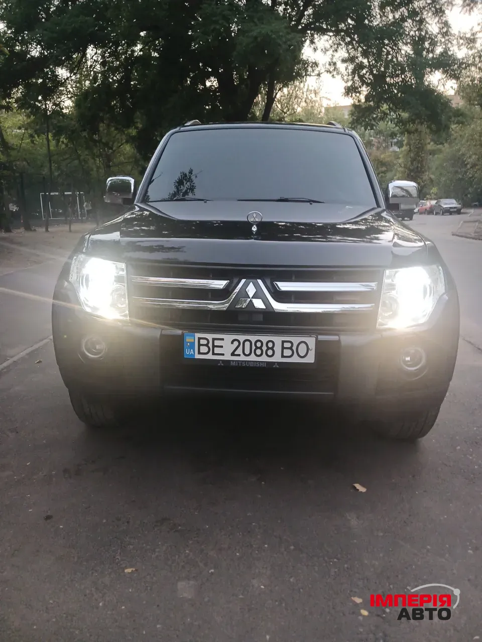 Mitsubishi Pajero - фото 1