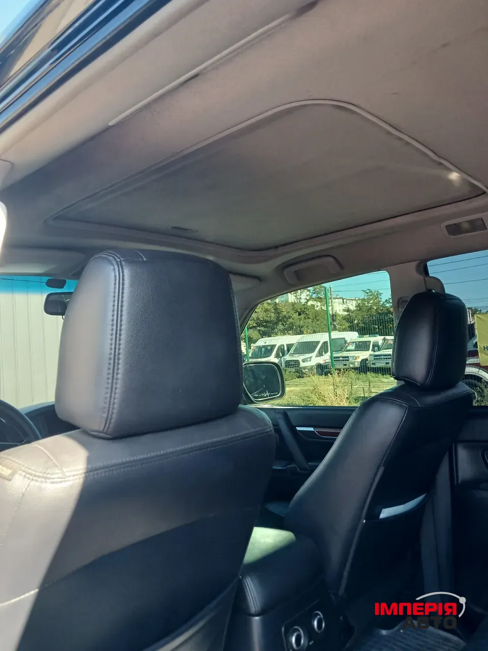 Mitsubishi Pajero - фото 15