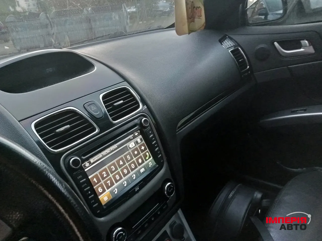 Geely Emgrand EC7 - фото 13