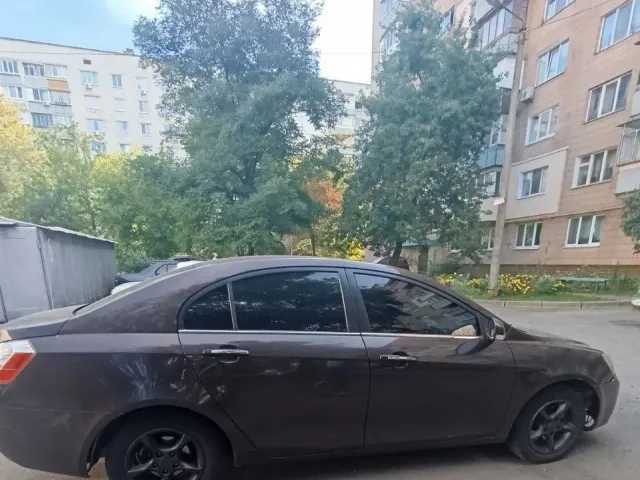 Geely Emgrand EC7 - фото 2