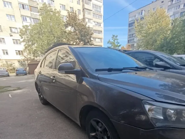 Geely Emgrand EC7 - фото 3