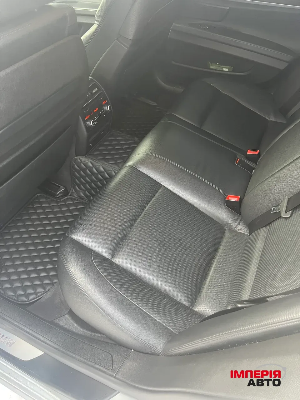 BMW 7 серії - фото 10