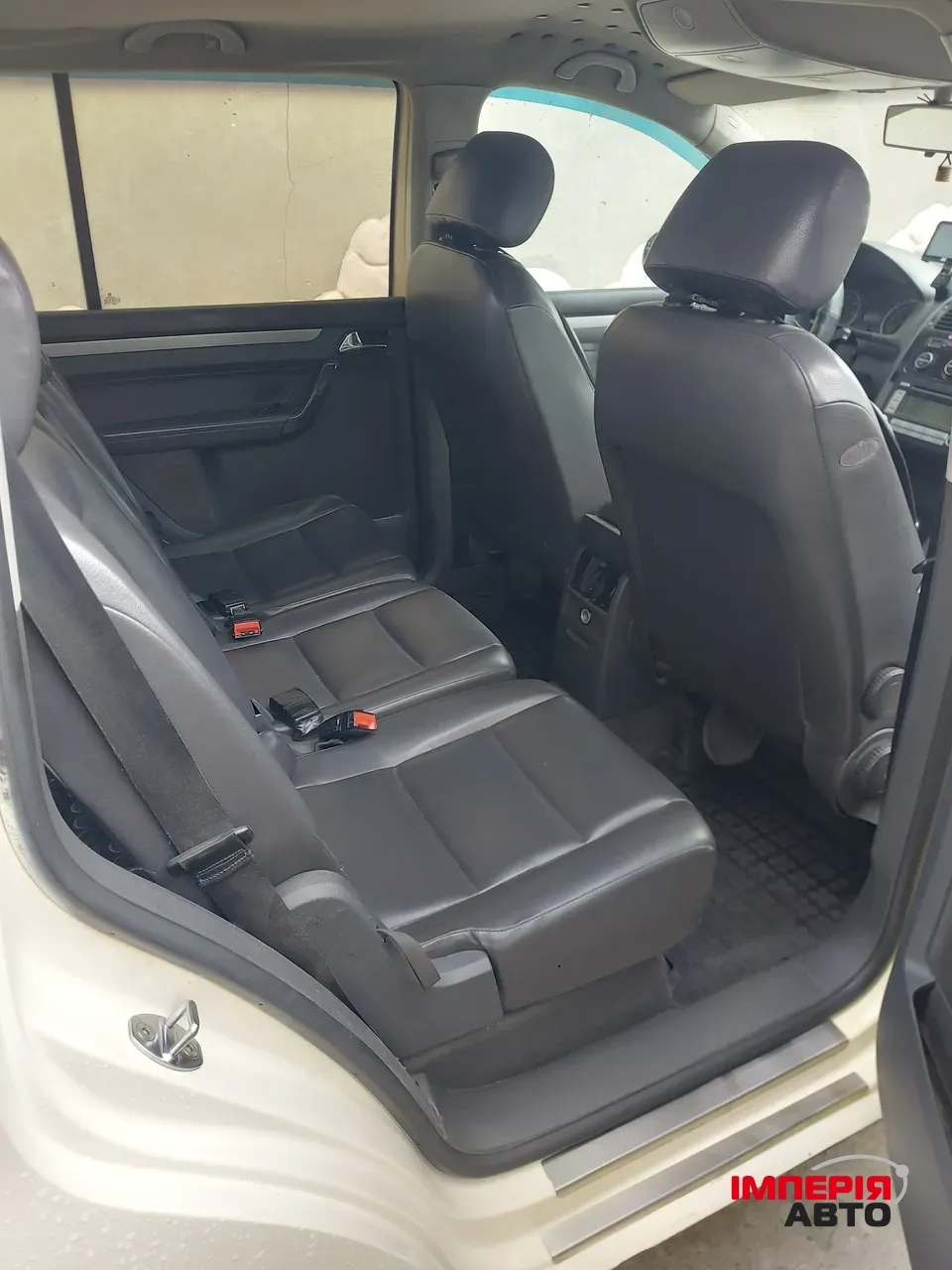 Volkswagen Touran - фото 9