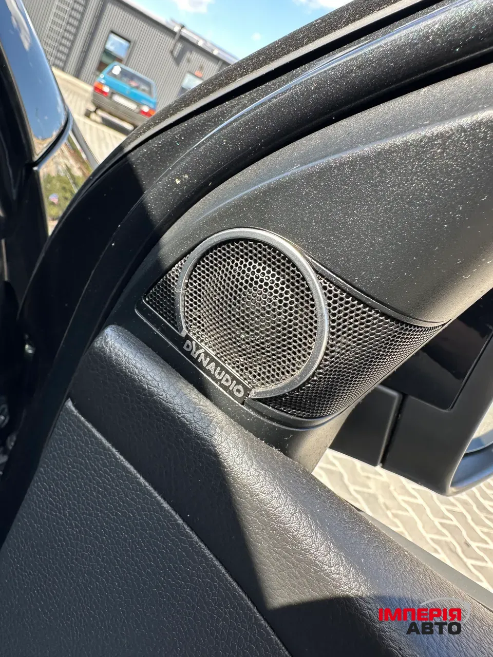 Volkswagen Golf R - фото 8