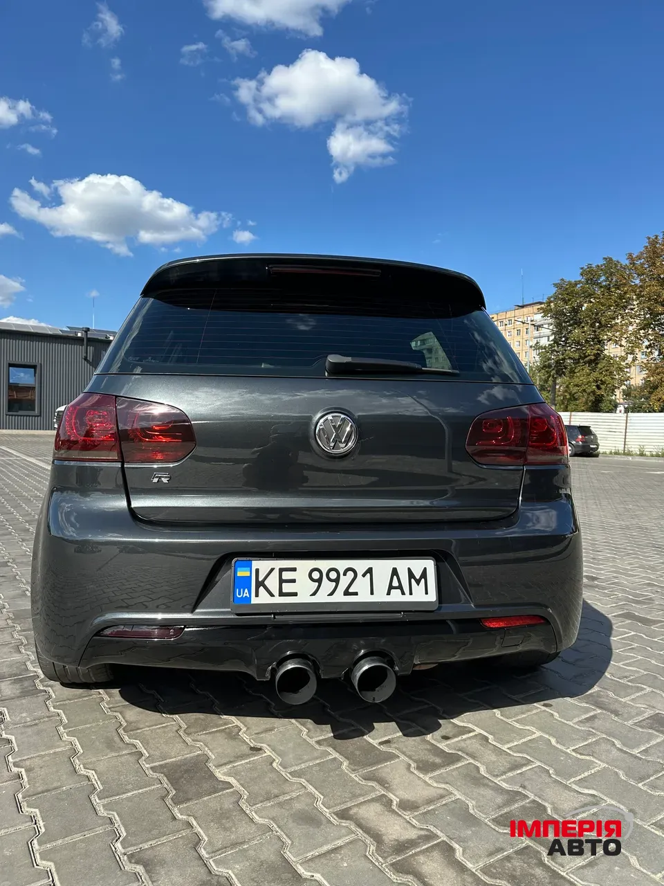 Volkswagen Golf R - фото 5