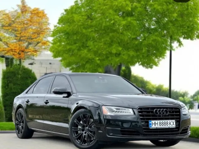 Audi A8 - фото 2