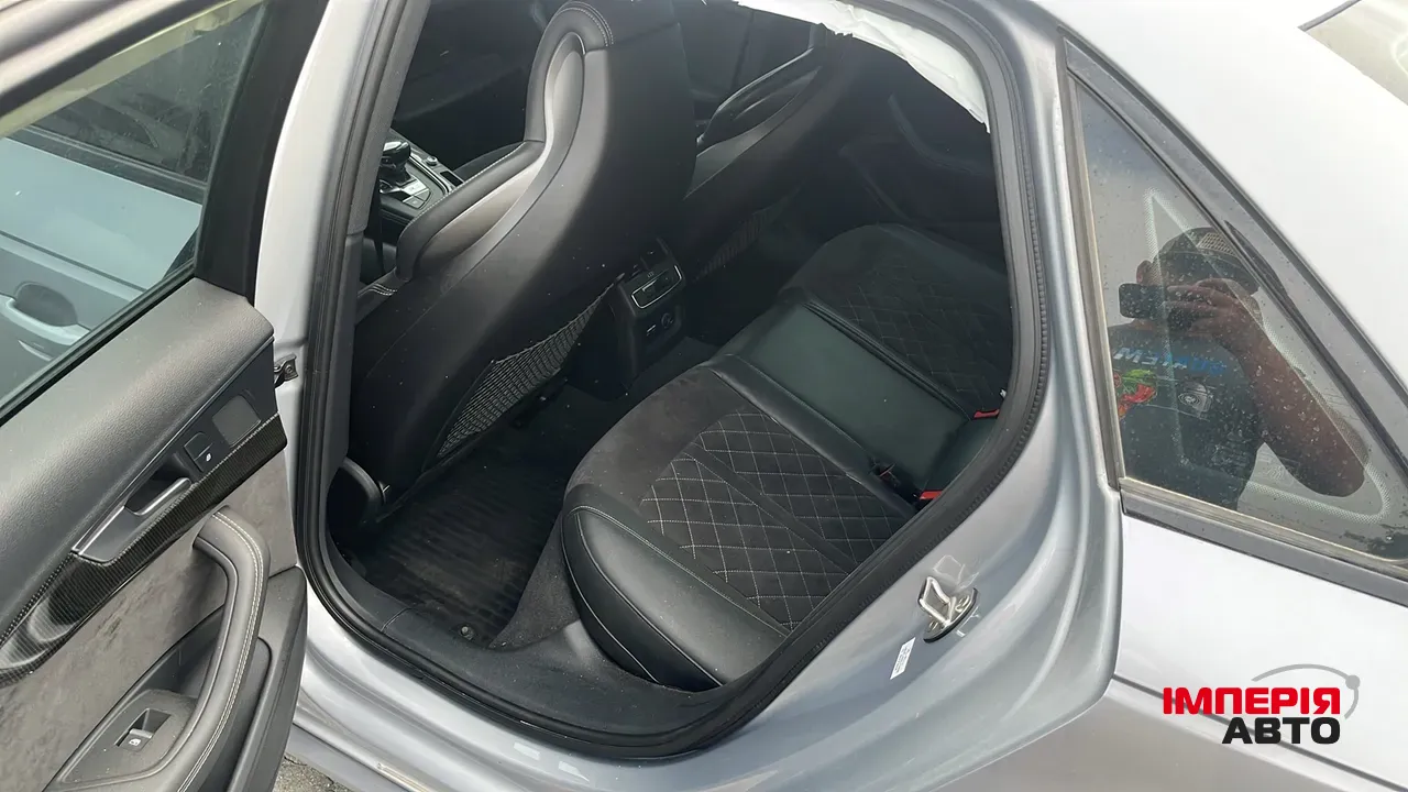 Audi S4 - фото 7