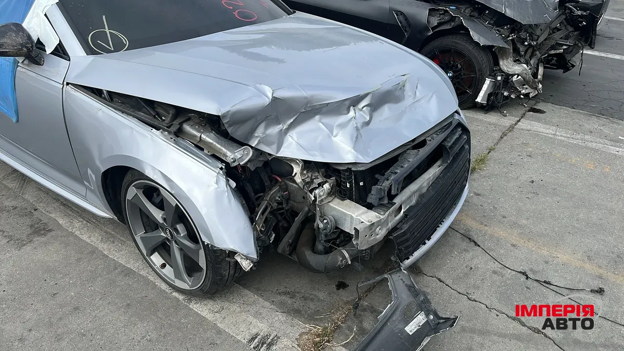 Audi S4 - фото 8