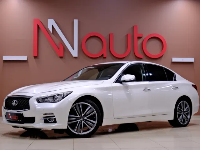 Infiniti Q50 - фото 1