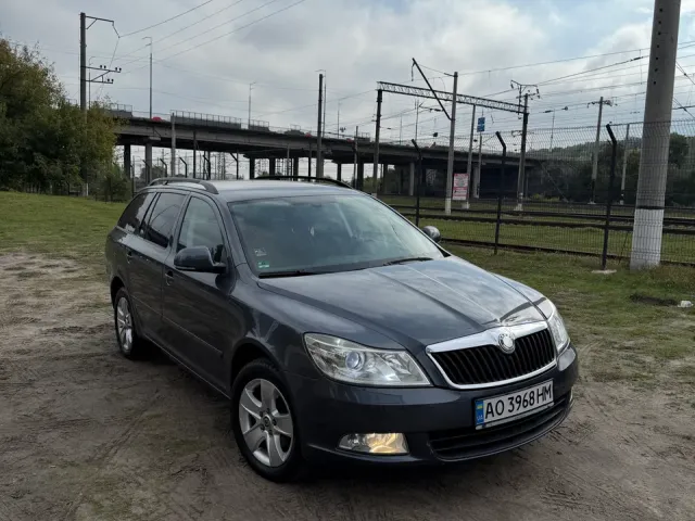 Skoda Octavia - фото 1