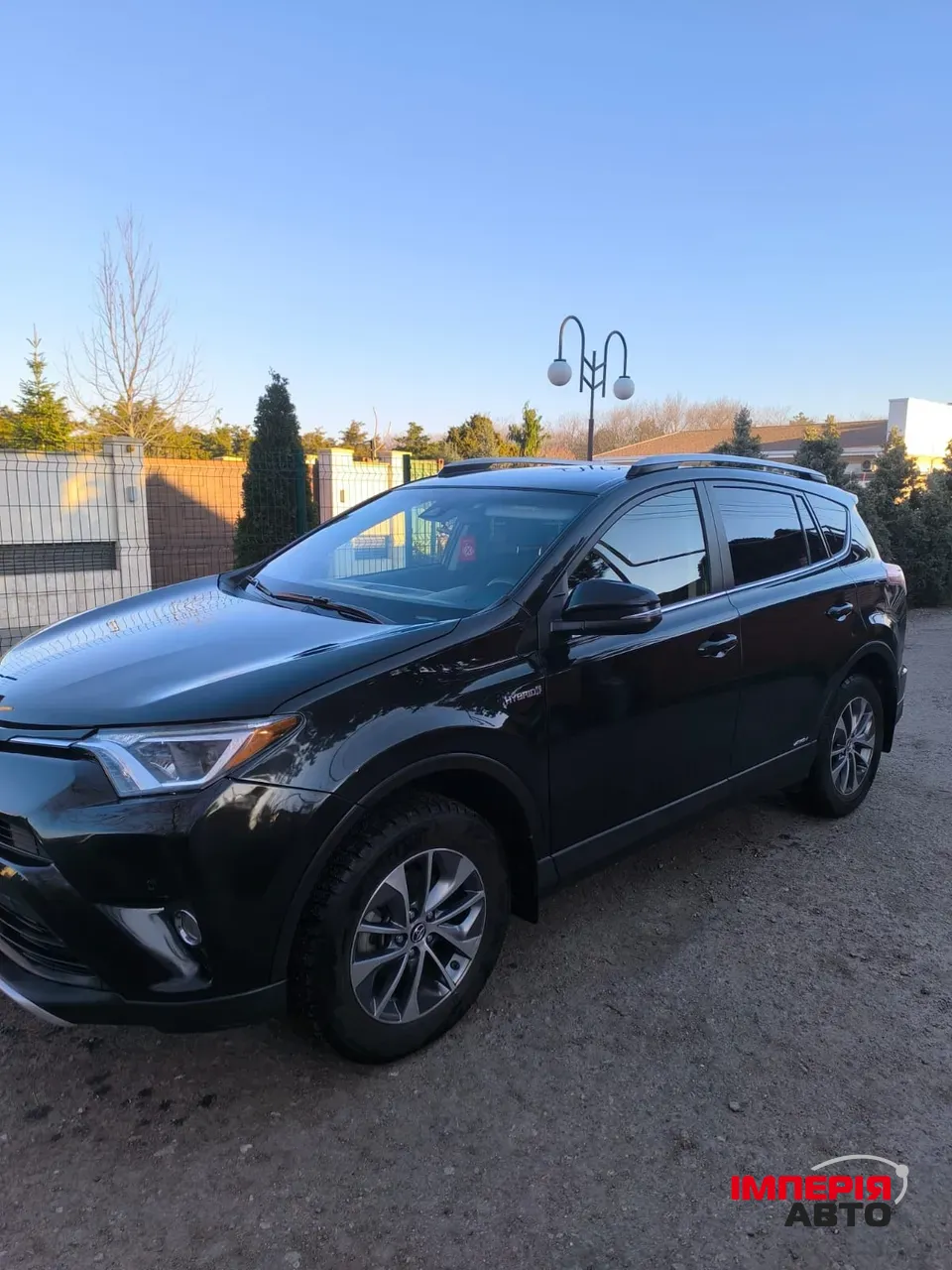 Toyota RAV4 - фото 8
