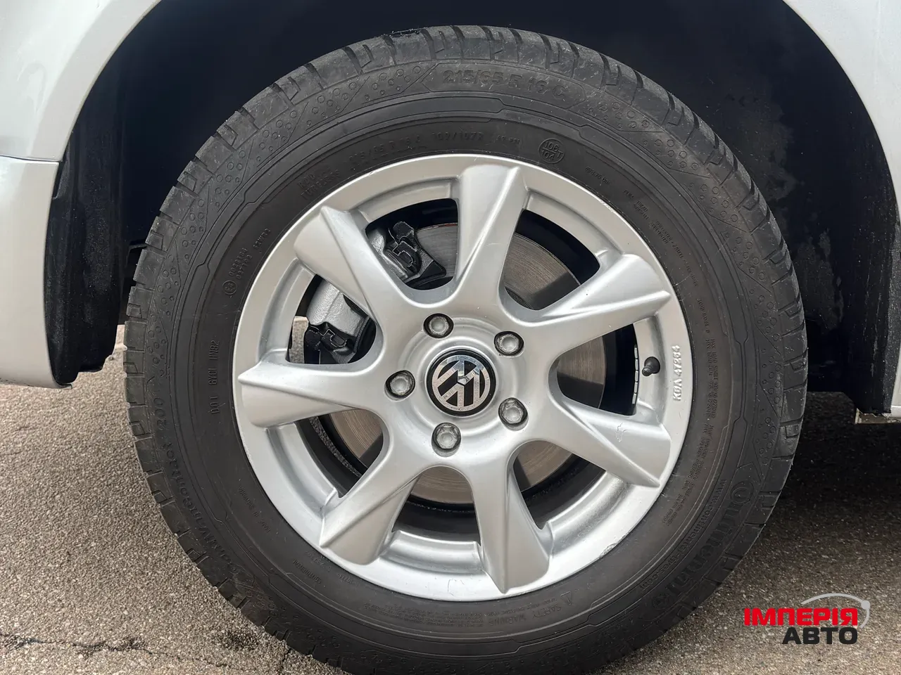 Volkswagen Transporter - фото 10