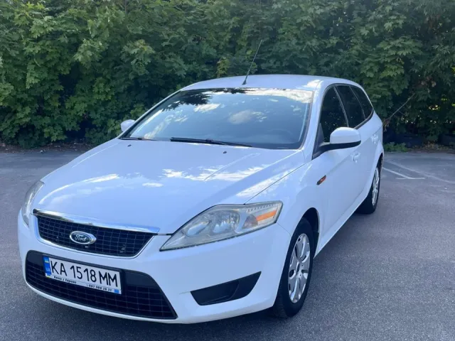 Ford Mondeo - фото 1