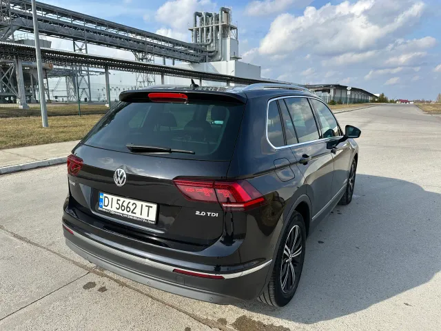 Volkswagen Tiguan - фото 5