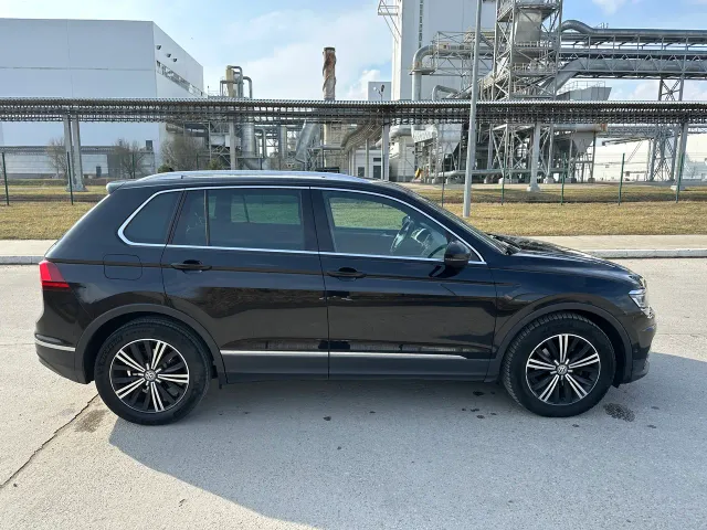 Volkswagen Tiguan - фото 4