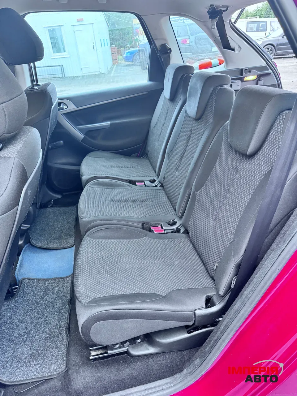 Citroen C4 Picasso - фото 9