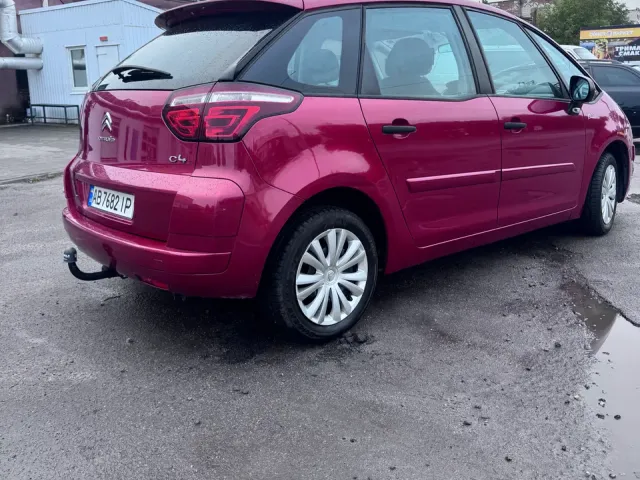 Citroen C4 Picasso - фото 2
