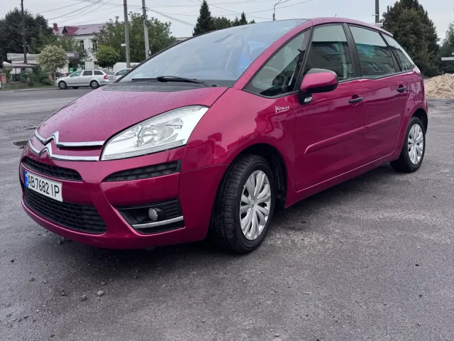 Citroen C4 Picasso - фото 1