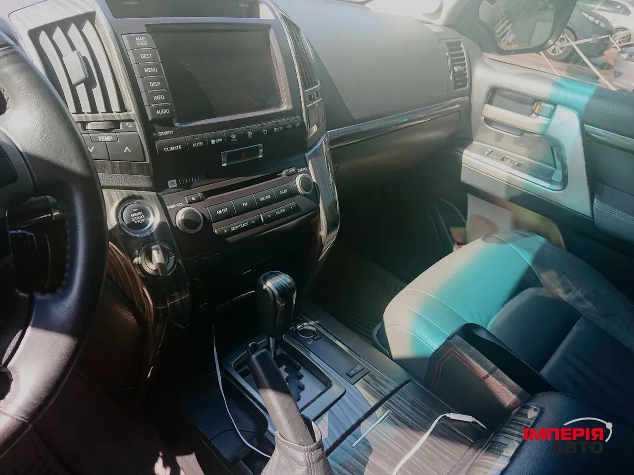 Toyota Land Cruiser - фото 3