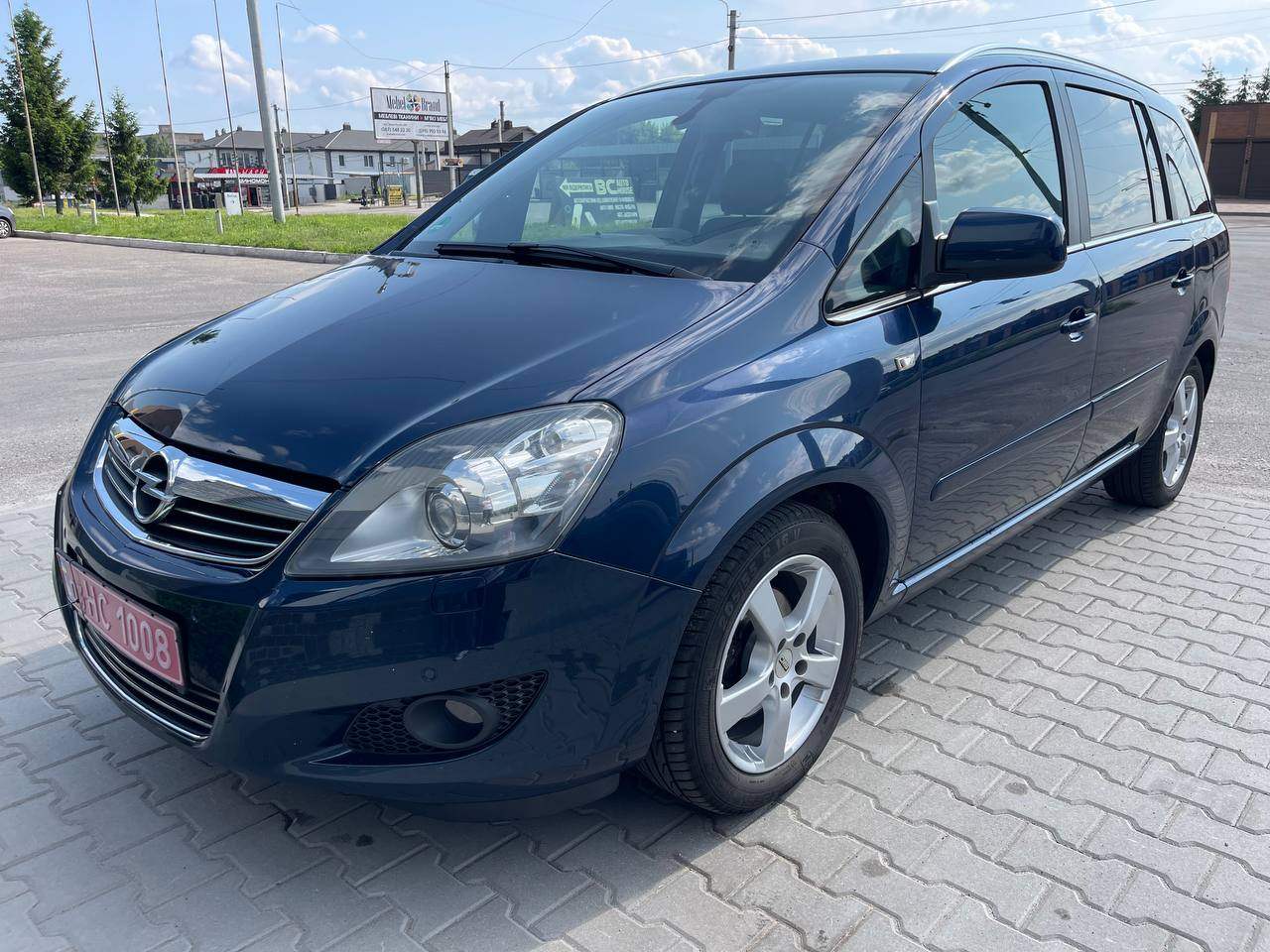 Opel Zafira - фото 15