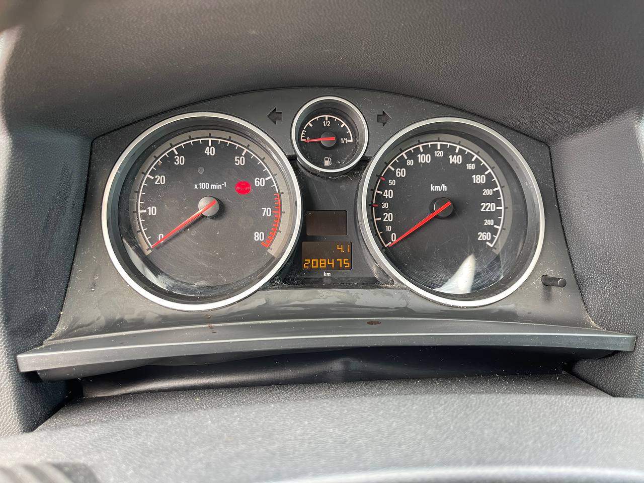 Opel Zafira - фото 1