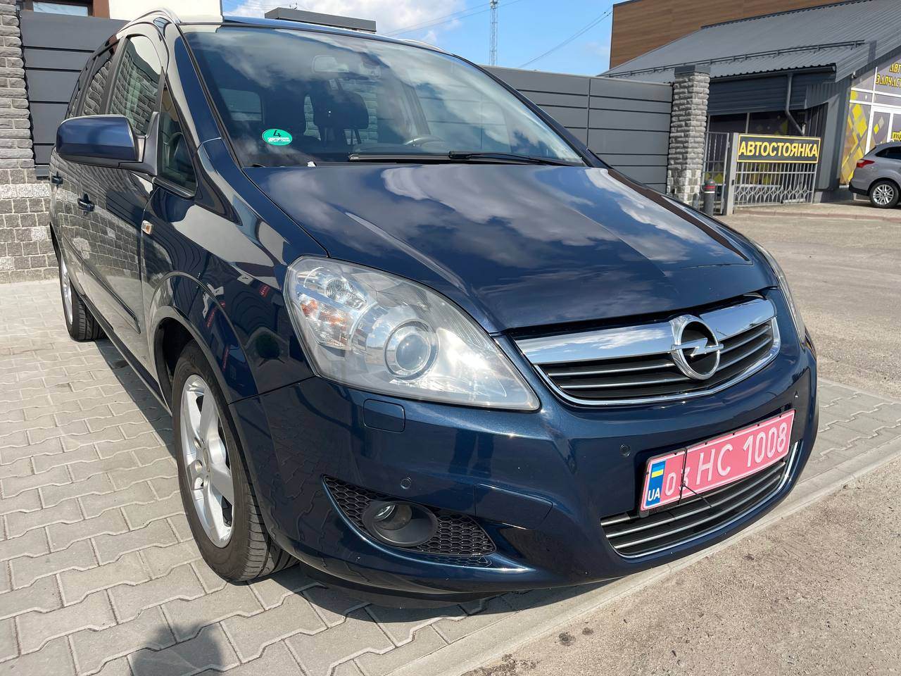 Opel Zafira - фото 24