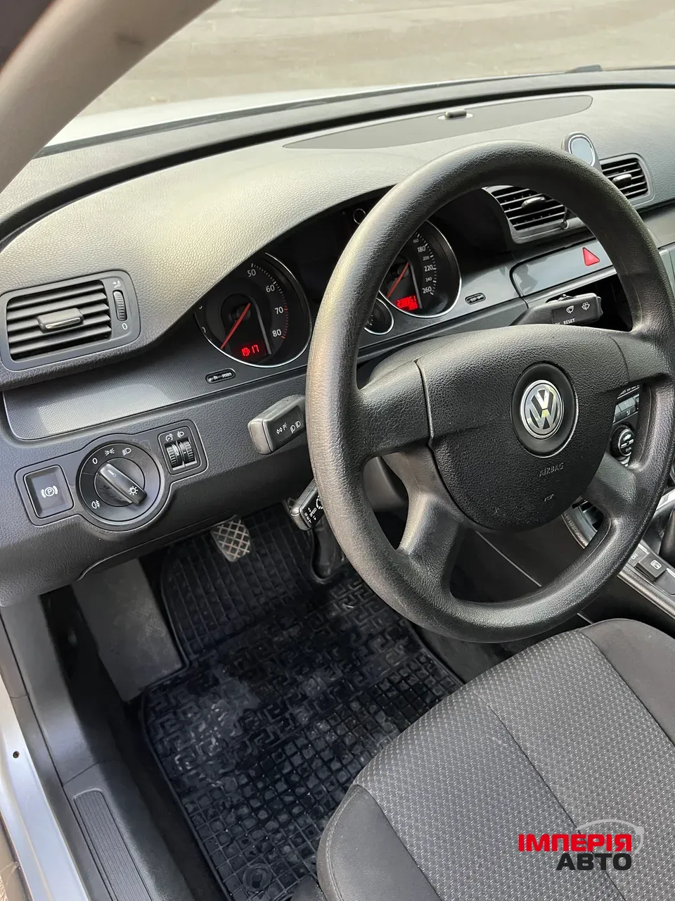 Volkswagen Passat - фото 7