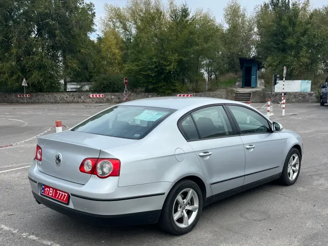Volkswagen Passat - фото 5