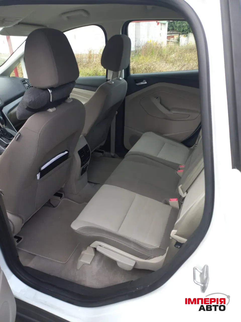 Ford C-MAX - фото 8