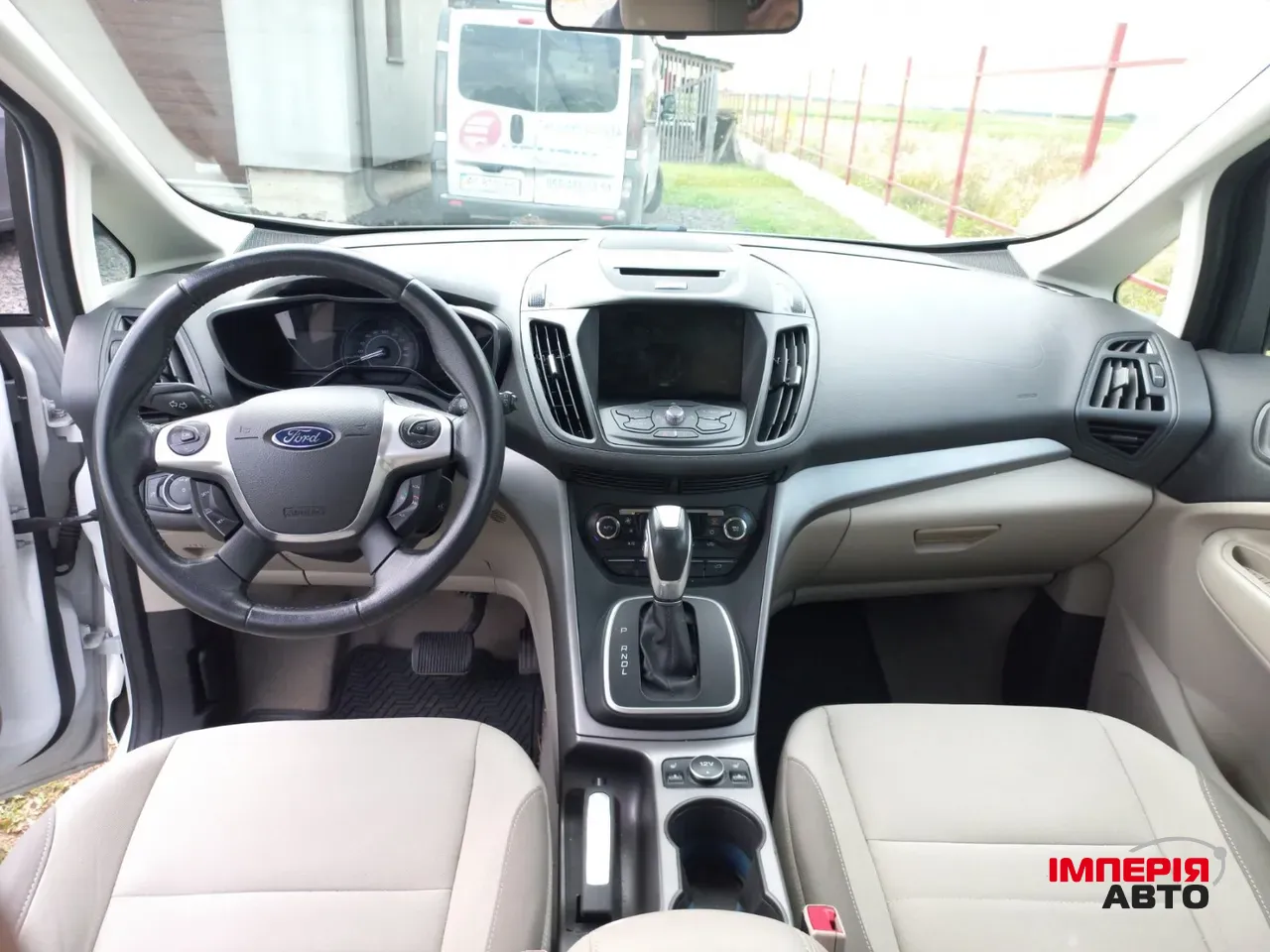 Ford C-MAX - фото 12