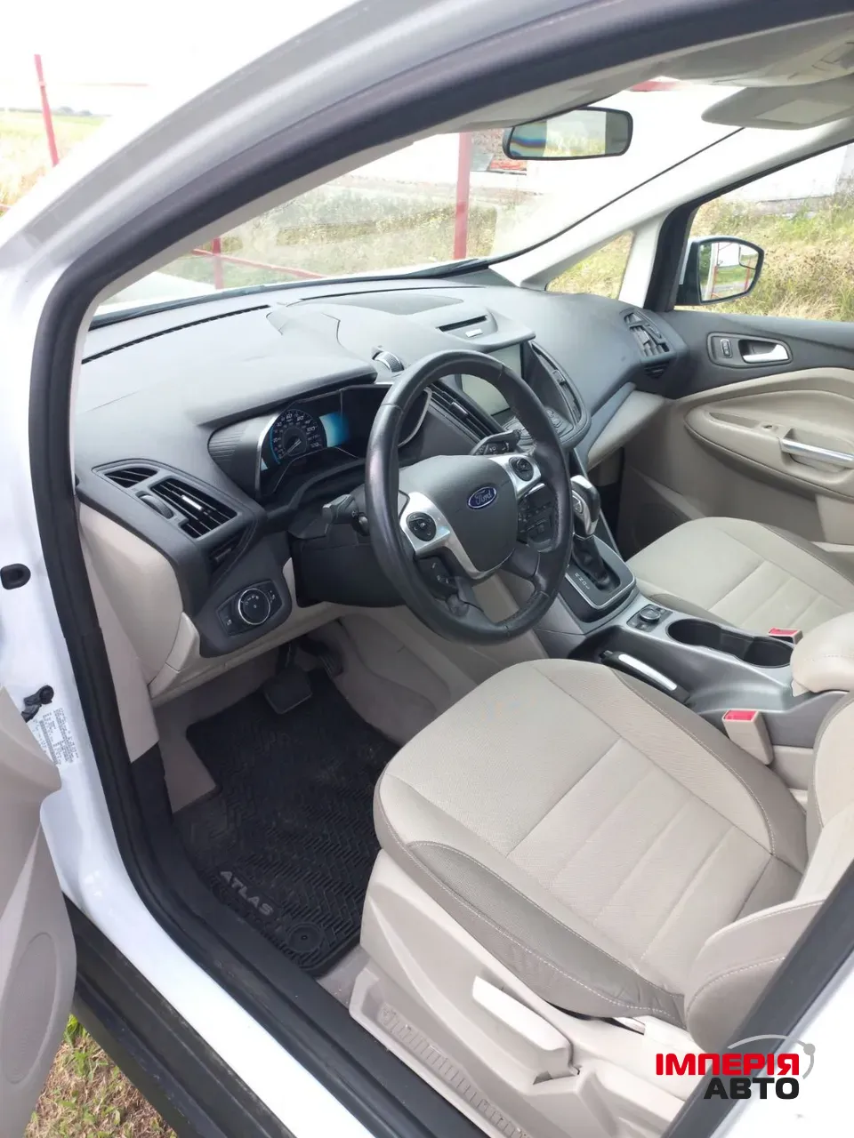 Ford C-MAX - фото 11