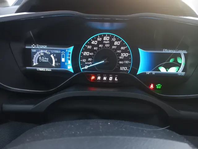 Ford C-MAX - фото 3