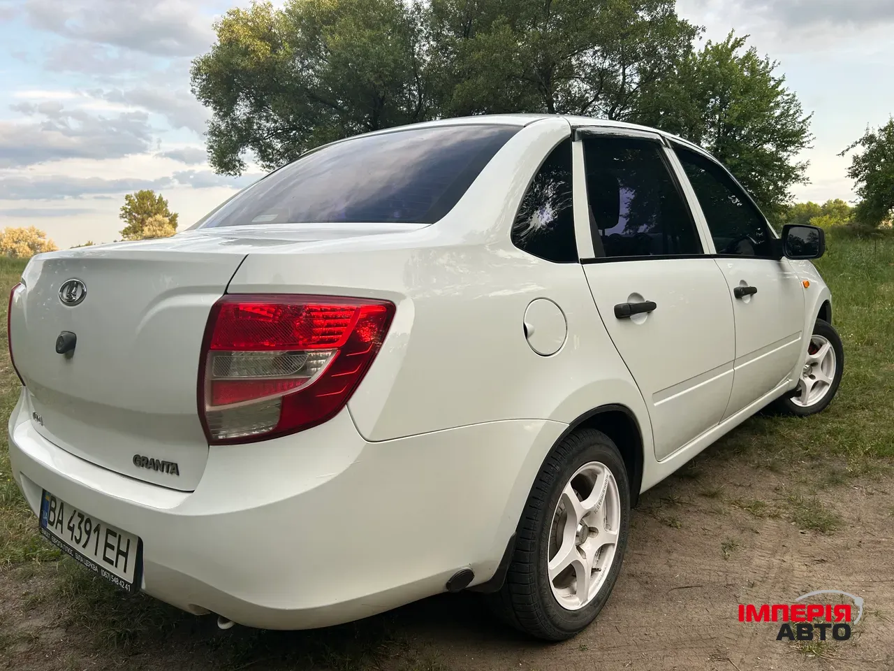 Lada (ВАЗ) Granta - фото 2