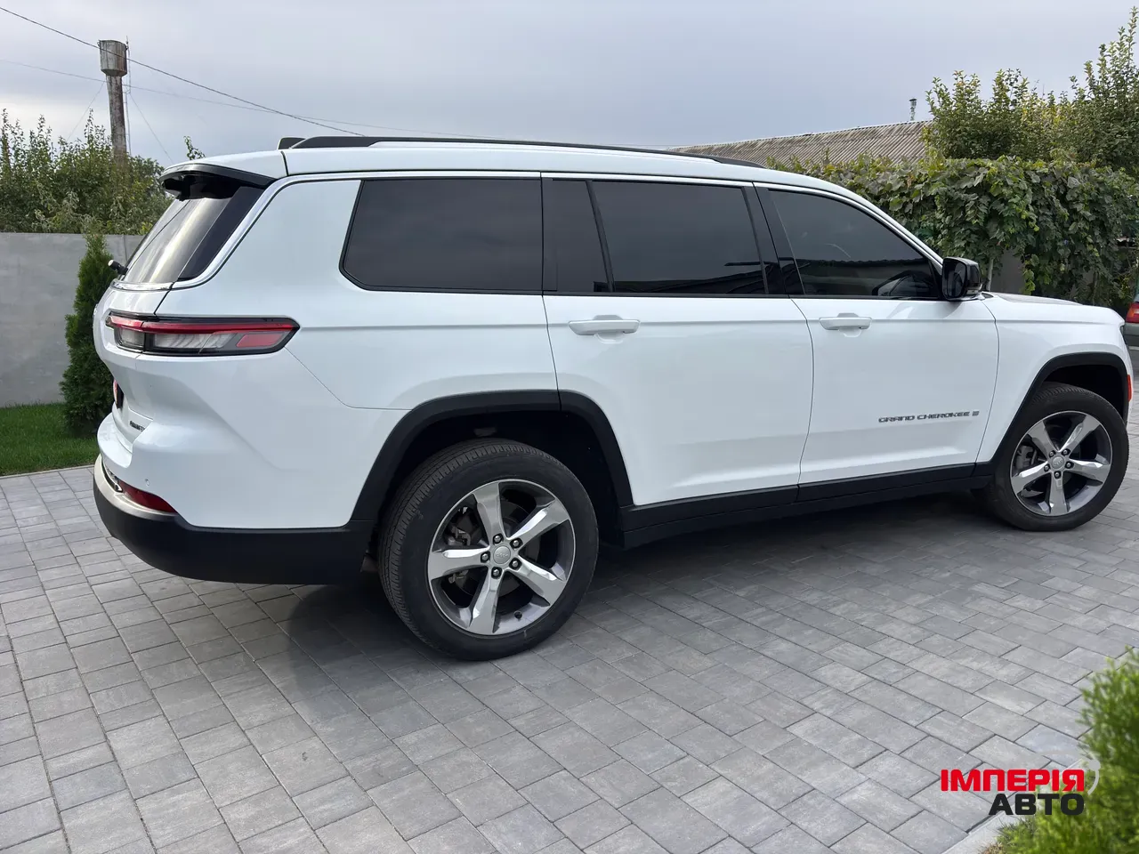 Jeep Grand Cherokee - фото 2