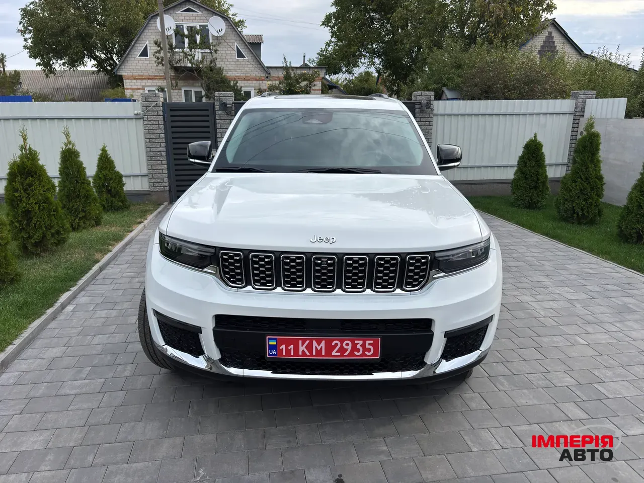 Jeep Grand Cherokee - фото 13