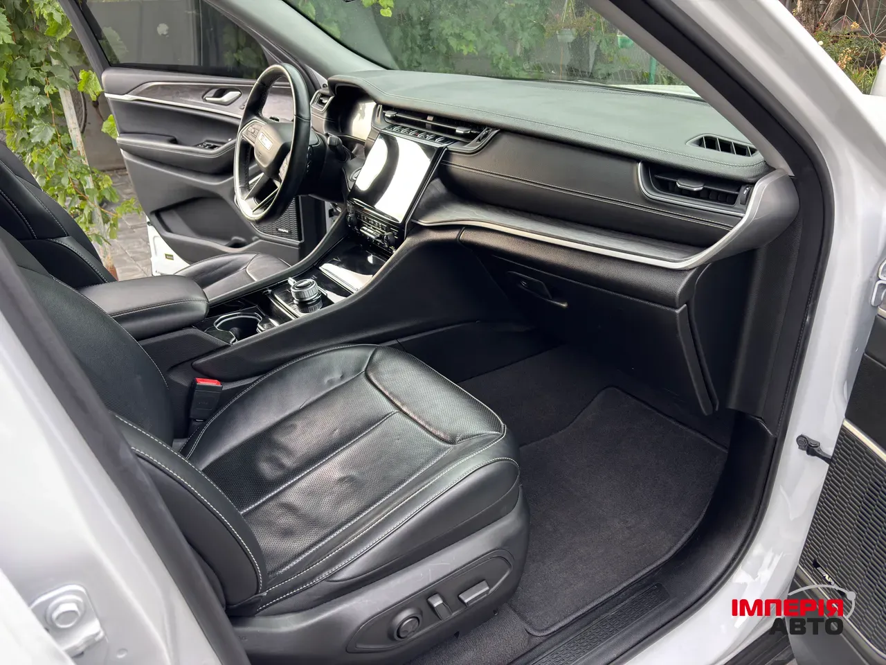 Jeep Grand Cherokee - фото 29