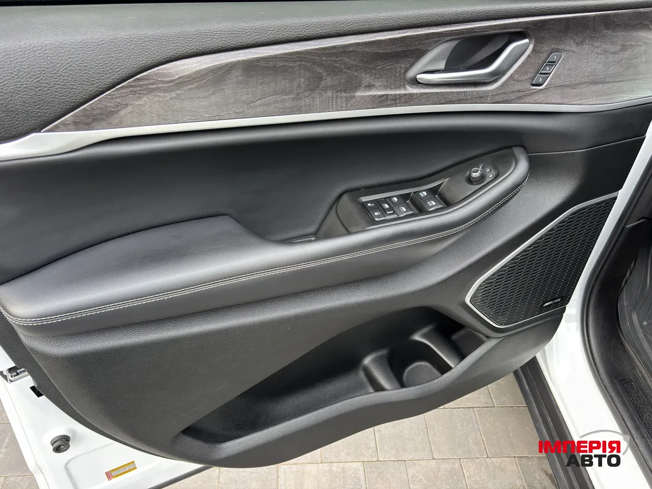 Jeep Grand Cherokee - фото 24