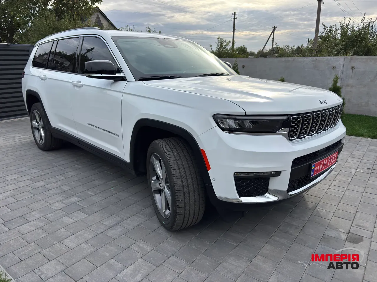 Jeep Grand Cherokee - фото 12