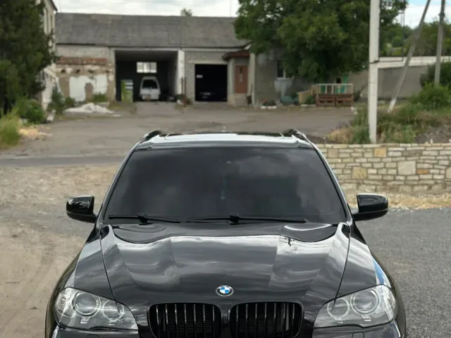 BMW X5 - фото 5