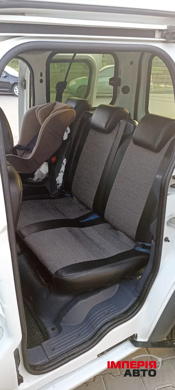 Ford Tourneo Connect - фото 11