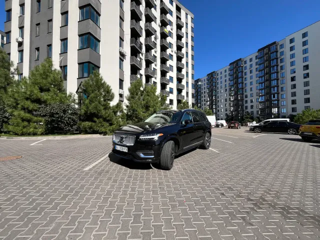 Volvo XC90 - фото 3