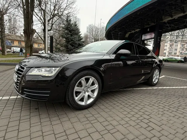Audi A7 - фото 5