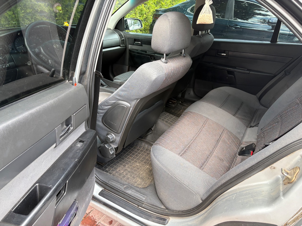 Opel Omega - фото 9