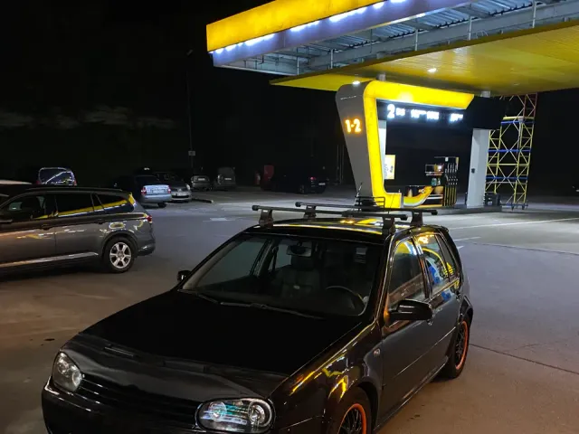 Volkswagen Golf GTI - фото 2