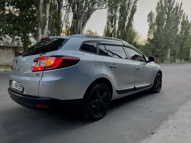 Renault Megane - фото 5