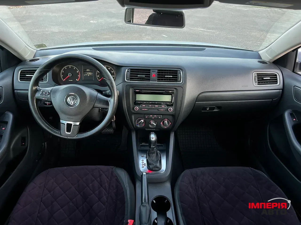 Volkswagen Jetta - фото 7